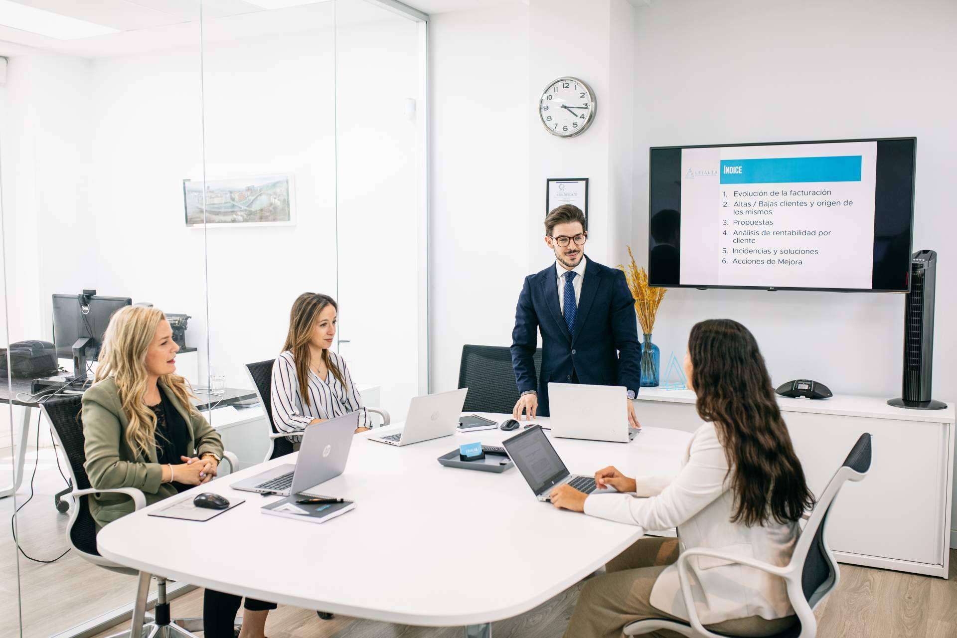 Todo sobre LEIALTA, una empresa especializada en soluciones empresariales y servicios de holding empresarial