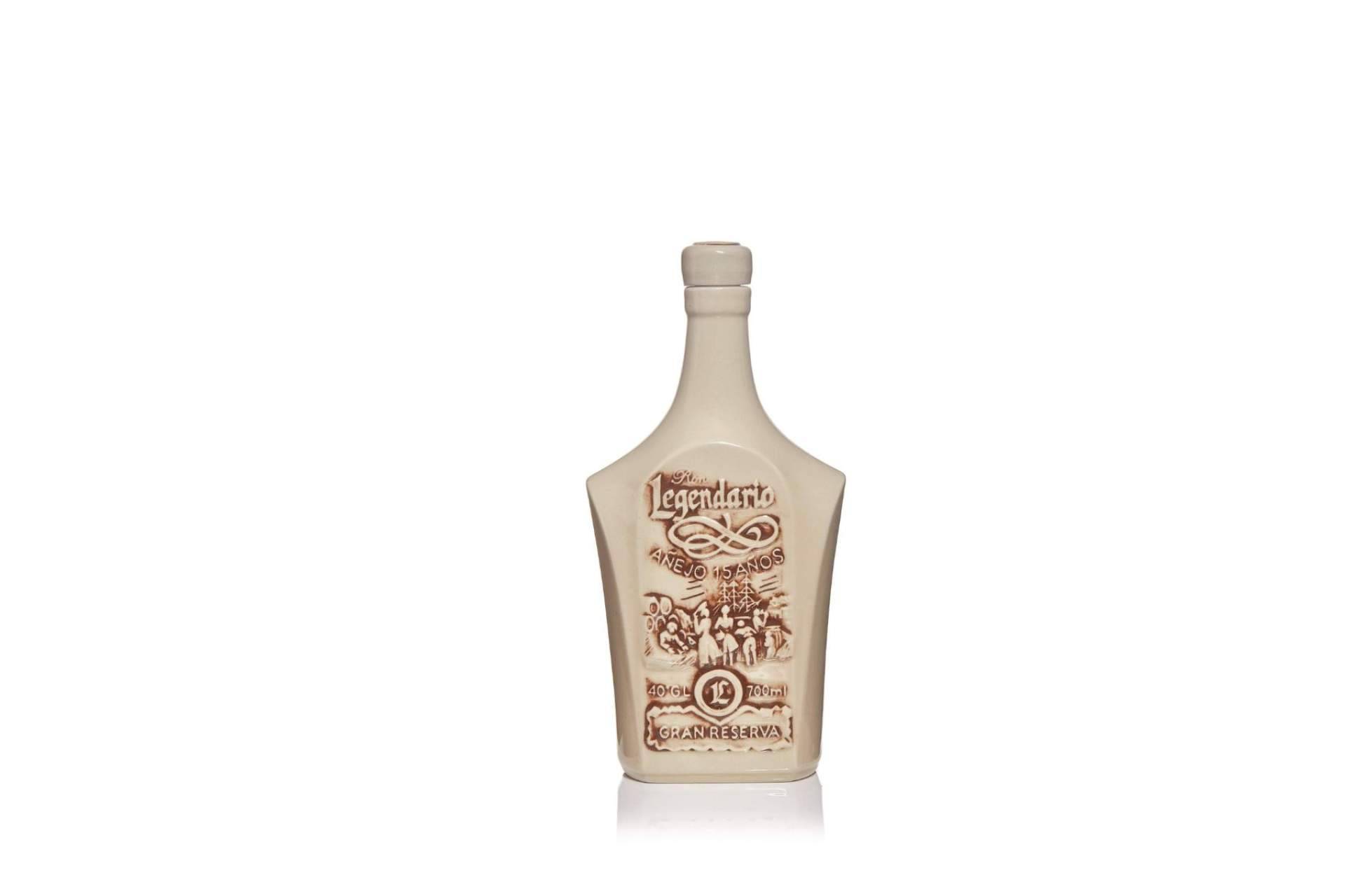 Regalar Ron Añejo 15 años Gran Reserva a los amantes del ron
