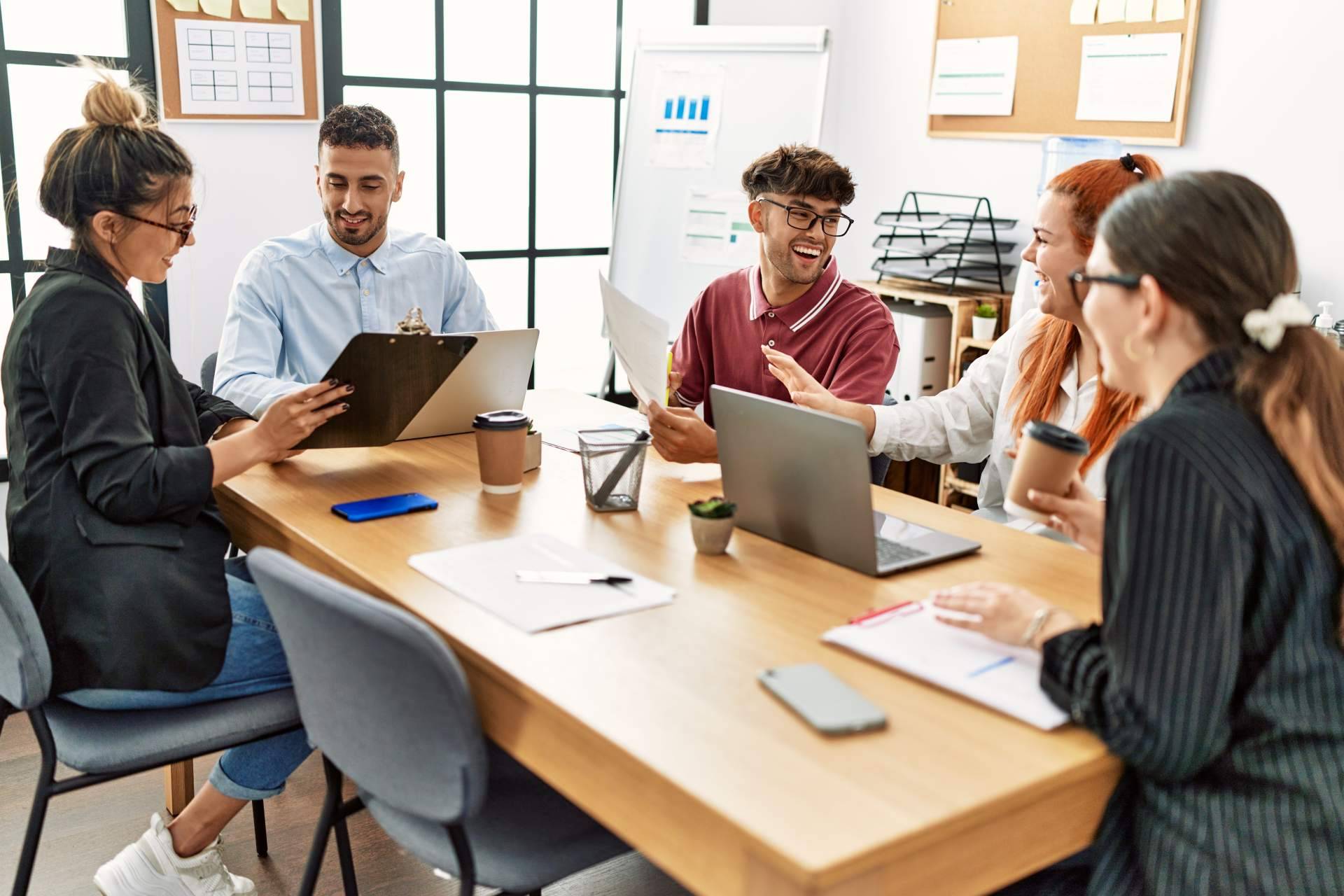 ¿Cómo puede Becadvisor ayudar a las empresas a agilizar la búsqueda de becarios?