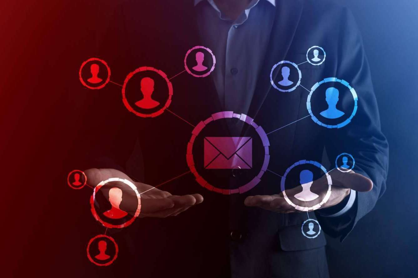 Envío de mailing masivo con el programa de Aviva Voice