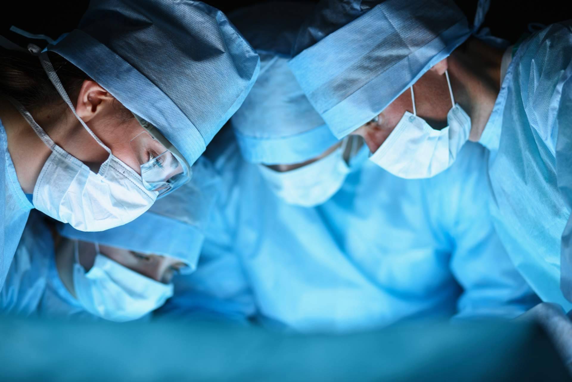 Turismo sanitario en Málaga. Pacientes de toda España acuden al Doctor Carlos Morales para tratar su hernia discal