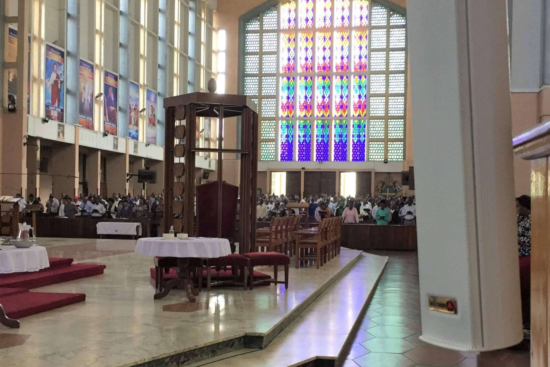 Conocimiento de los entornos para mejorar las condiciones sonoras de una iglesia, con Belltron