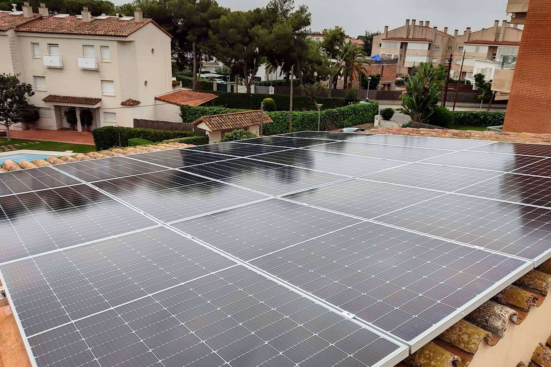 Kirasolar sobre las diferentes subvenciones para la instalación de placas solares
