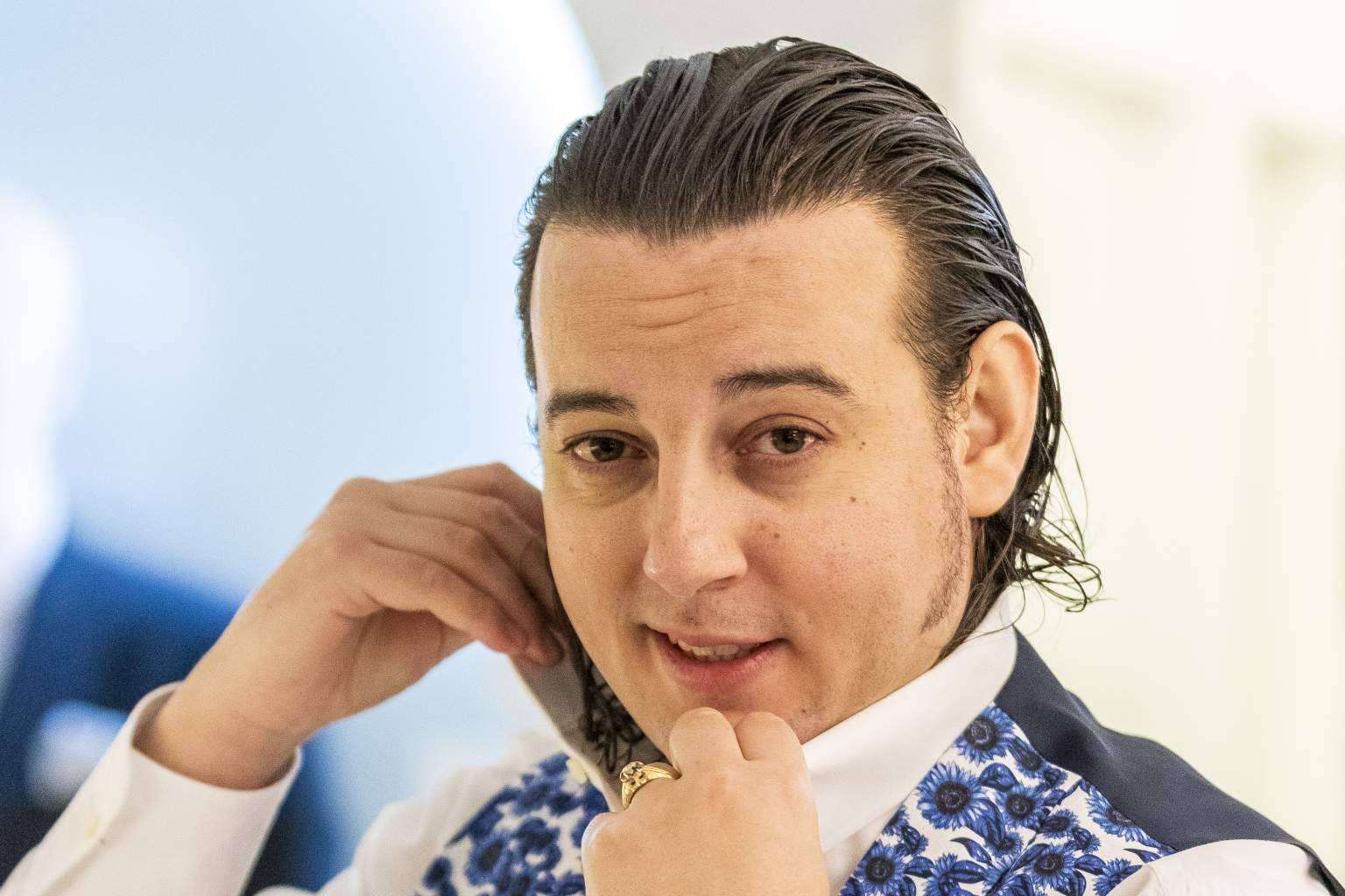 Kuky Fuego, de personaje televisivo a ser una de las personas con más contactos en España