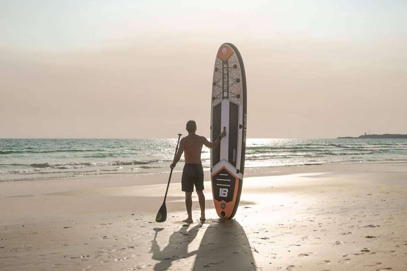 Behumax, estilo y funcionalidad en tablas de paddle surf