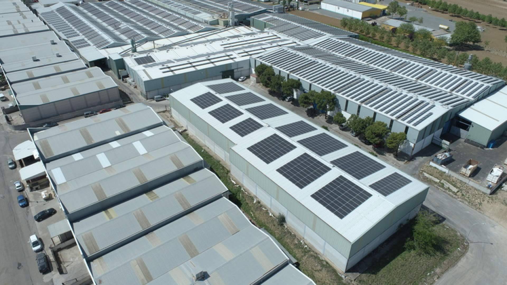 La empresa toledana Top Form apuesta por el autoconsumo de la mano de E4e Soluciones