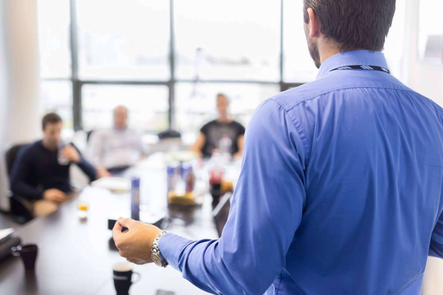 Formación en liderazgo; todo lo necesario para las personas que gestionan equipos