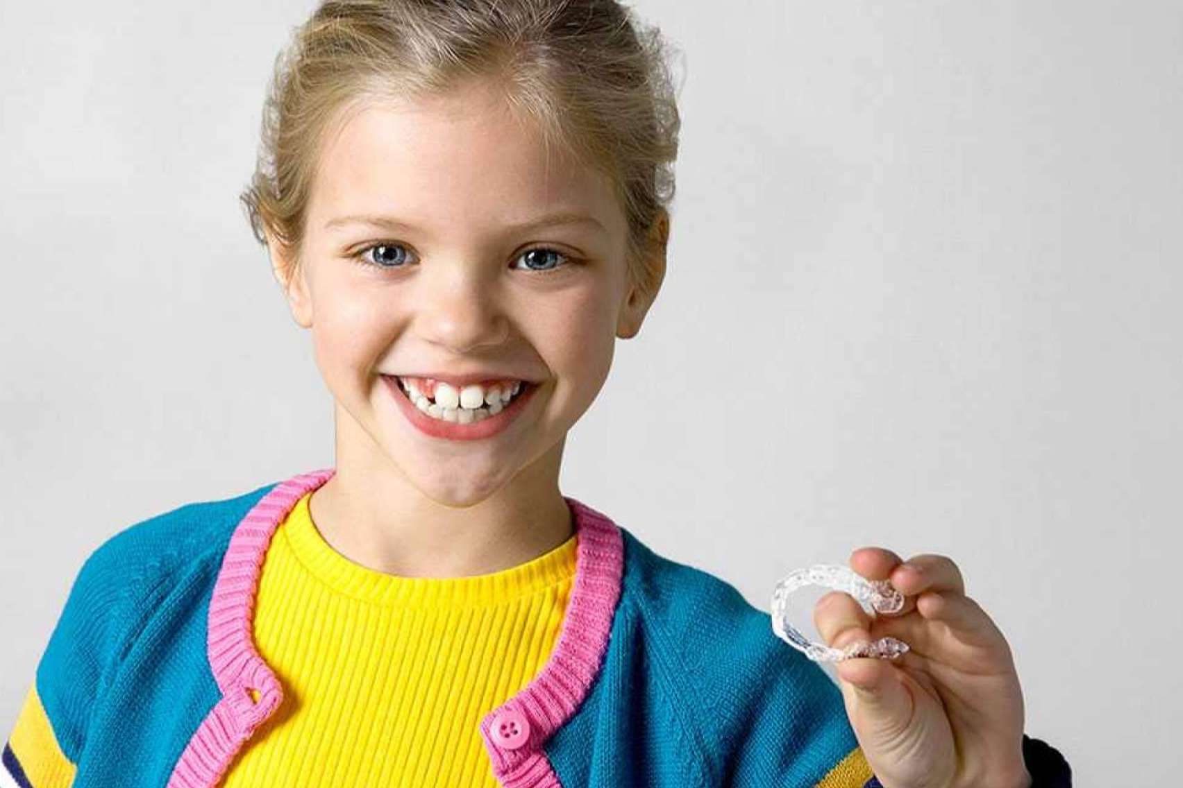CLÍNICA CRISTINA VIYUELA + CO proporciona el tratamiento de Invisalign First, ideal para niños en edad de desarrollo