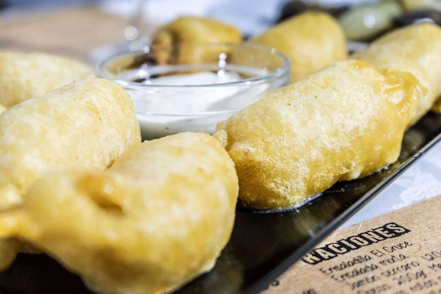 El Cruce Chauchina es un hotel restaurante cerca del aeropuerto con una importante trayectoria familiar
