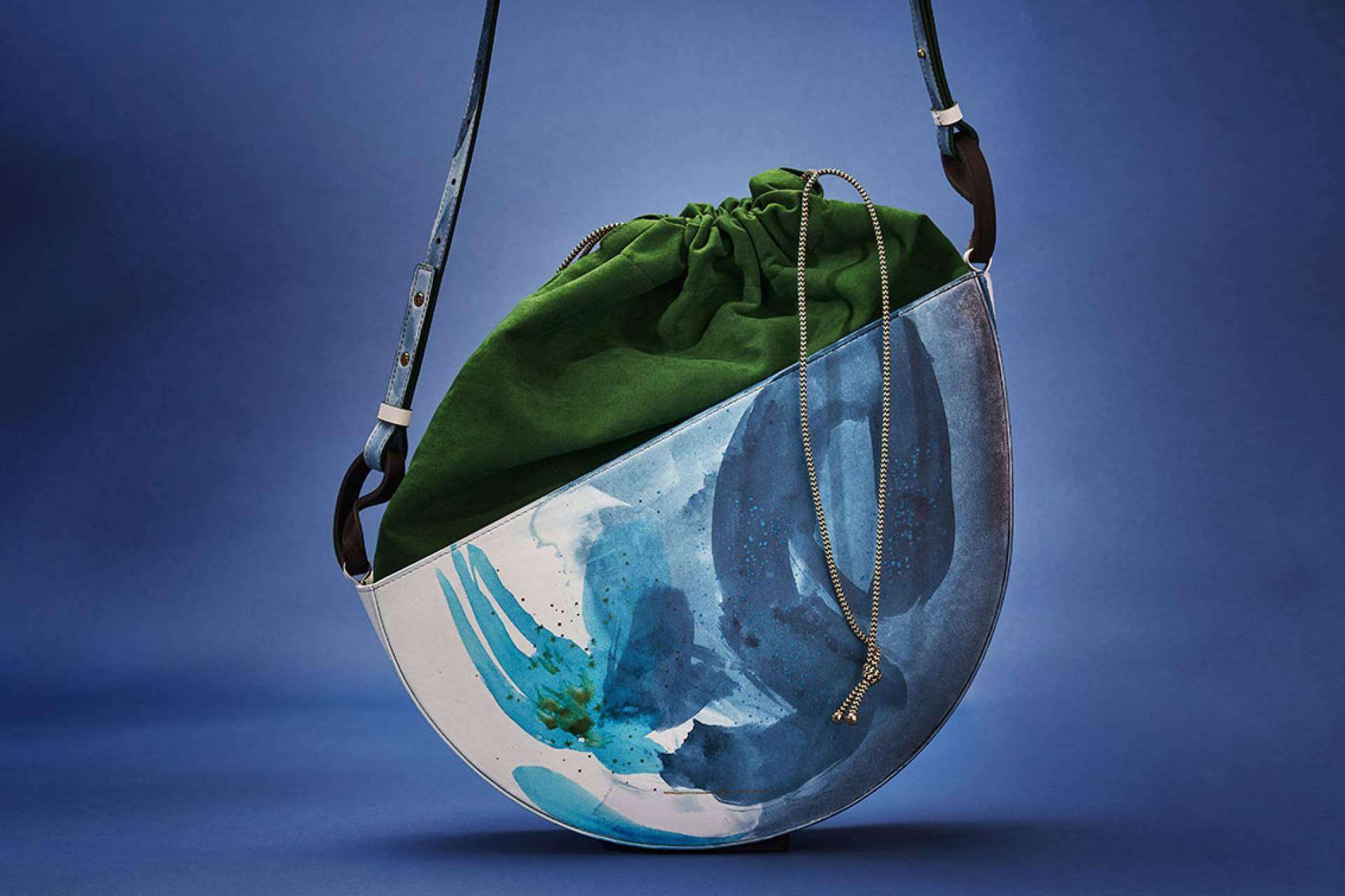 La fusión de arte, moda y tecnología presente en Araceli García Bags