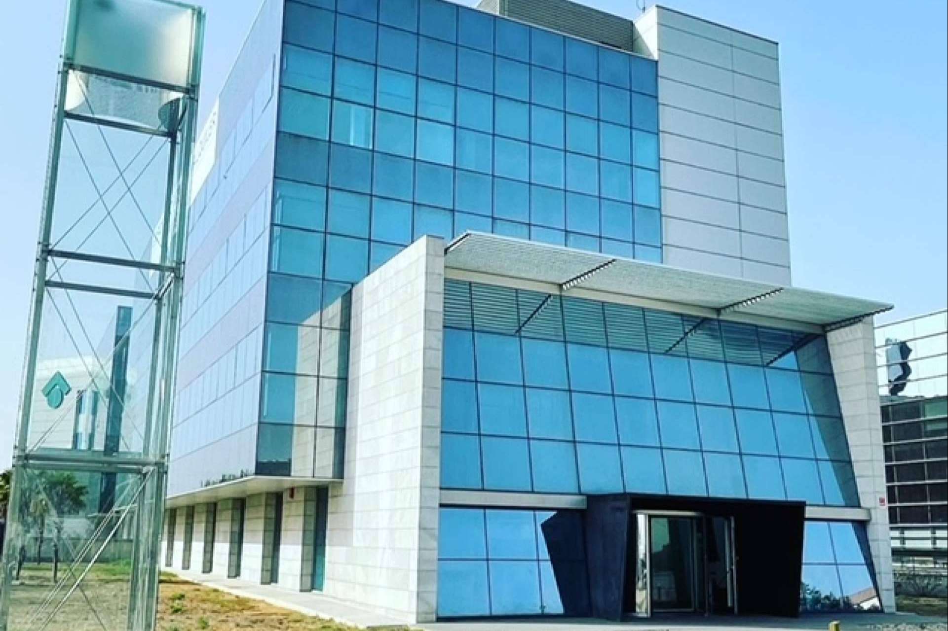Alquicoche abre nueva sede en el Aeropuerto de Barcelona