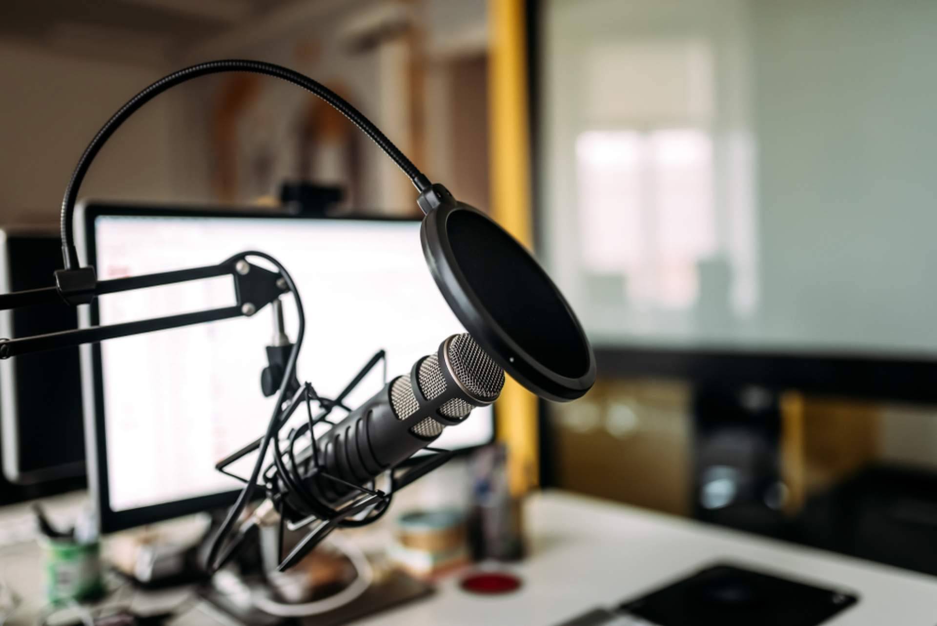 Historias mestizas que sanan el mundo, VEUS, bajo la producción de podcast de Iván Patxi