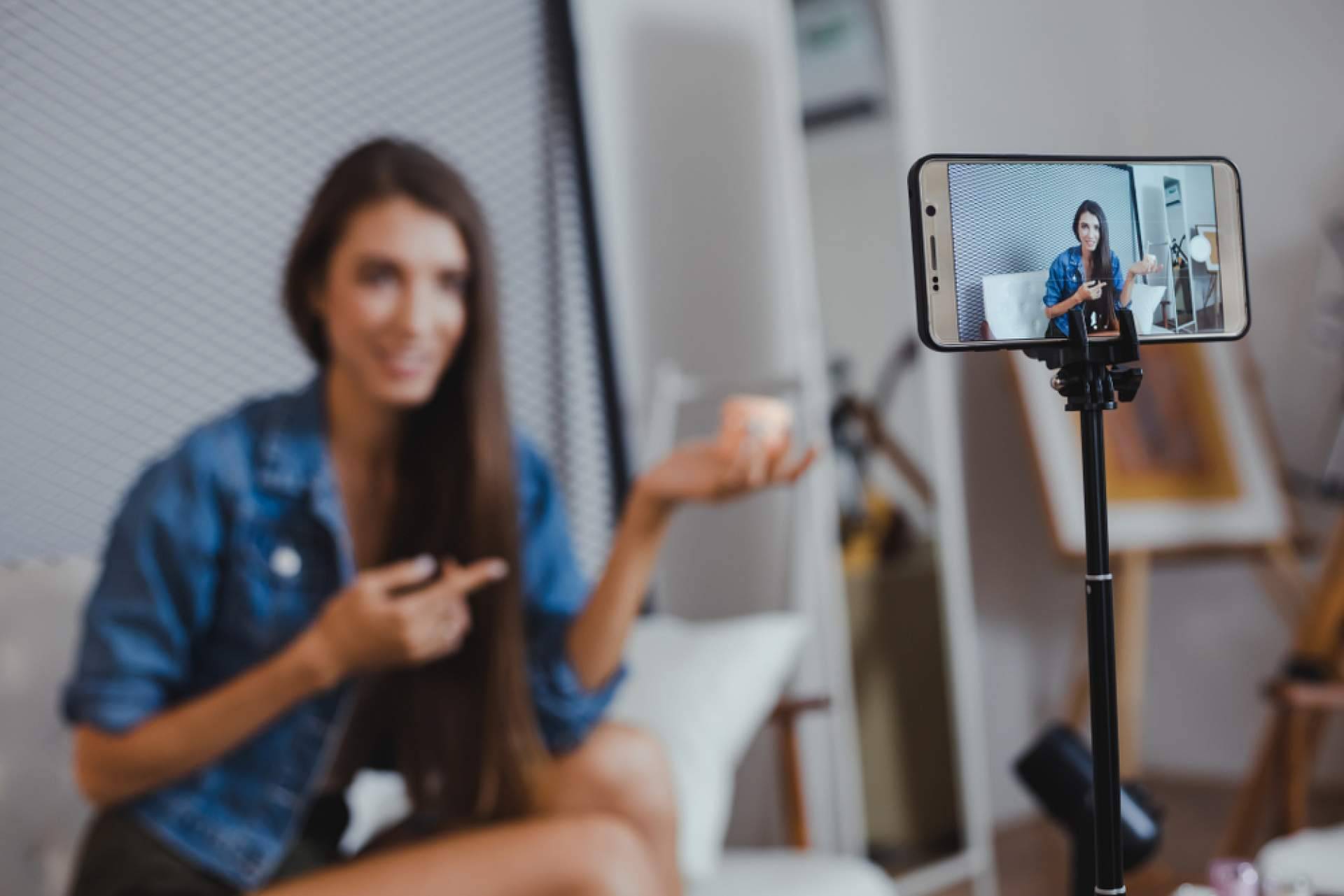 La importancia de que los influencers cuenten con un servicio de asesoría, con Asesoría Fiscália