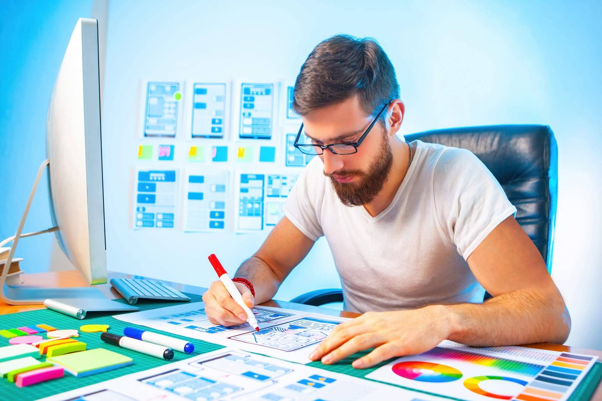 Equipo de expertos diseñadores de UI y UX en LyovoGraphics