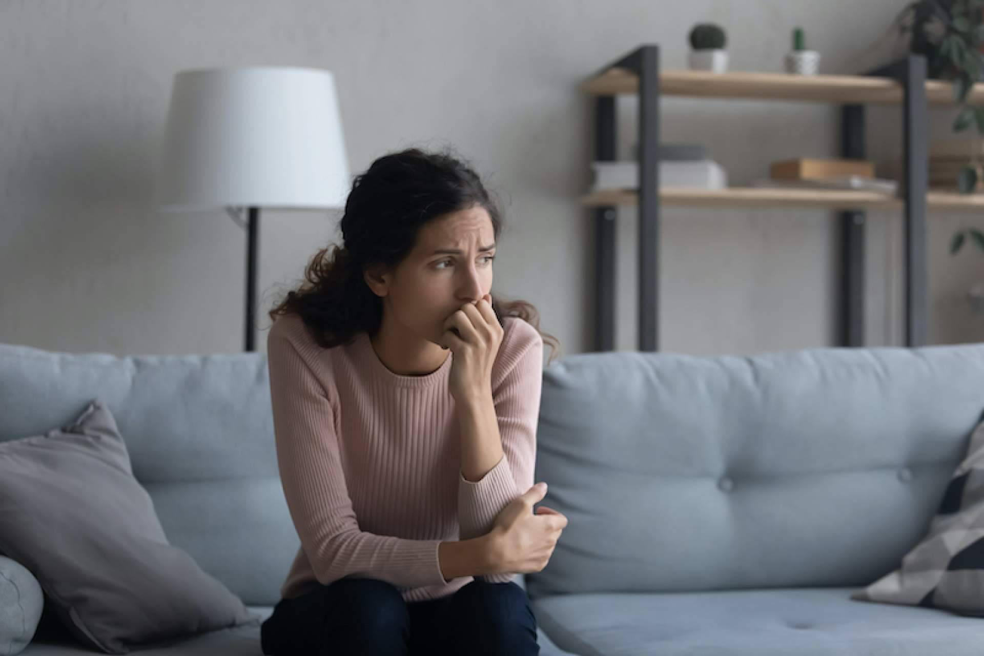 ¿Cómo pueden ayudar los familiares y amigos a una persona con ansiedad?