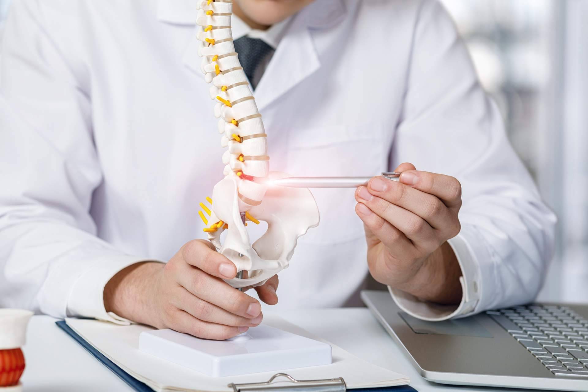 La Unidad de Columna y Traumatología de Biziondo sobre el tratamiento de ozonoterapia