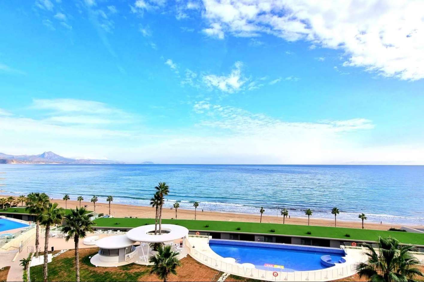 Poner en venta una propiedad con Home Target en Playa San Juan y el Cabo de las Huertas