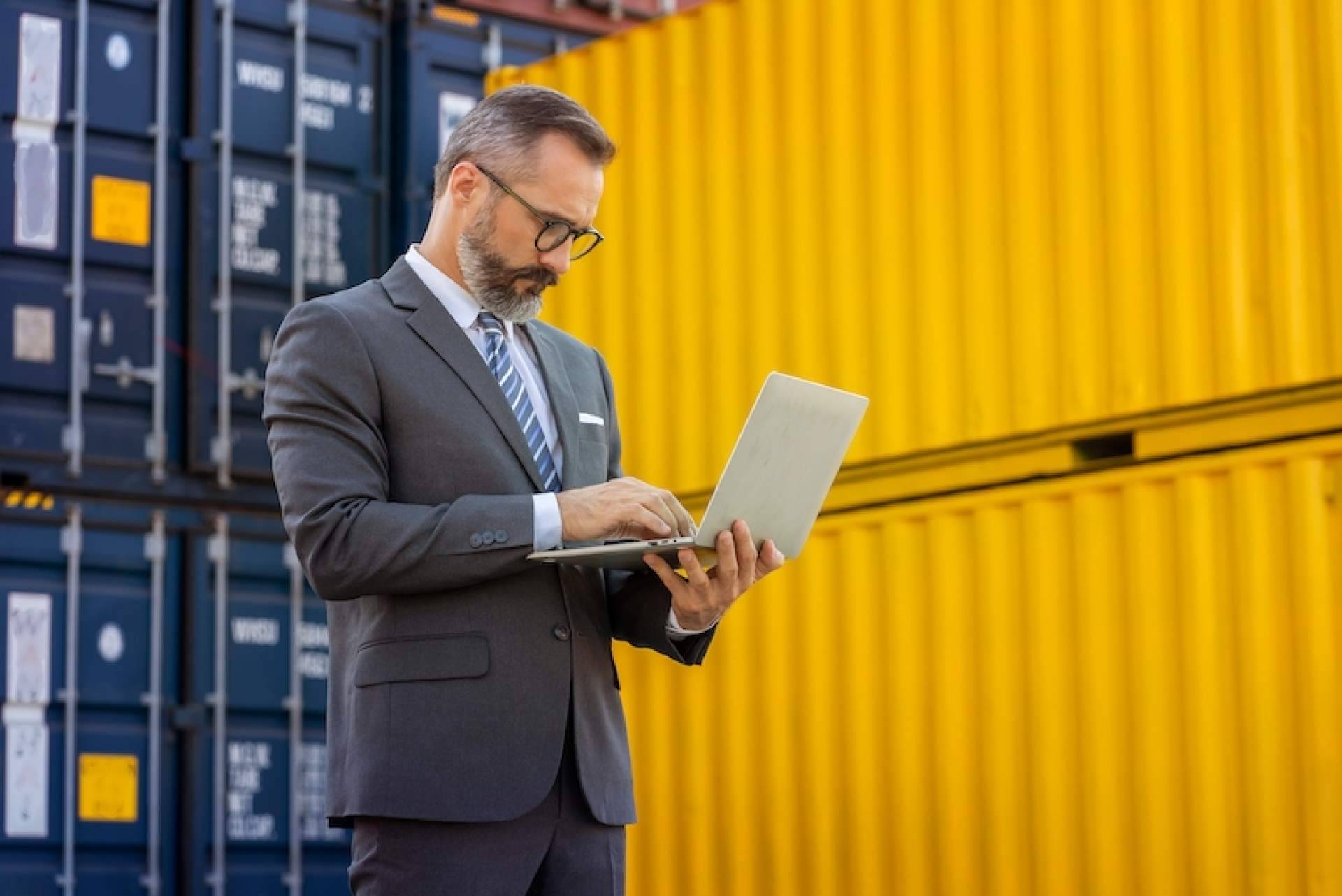 Gestionar el despacho de exportación, con Grupajes Alicante