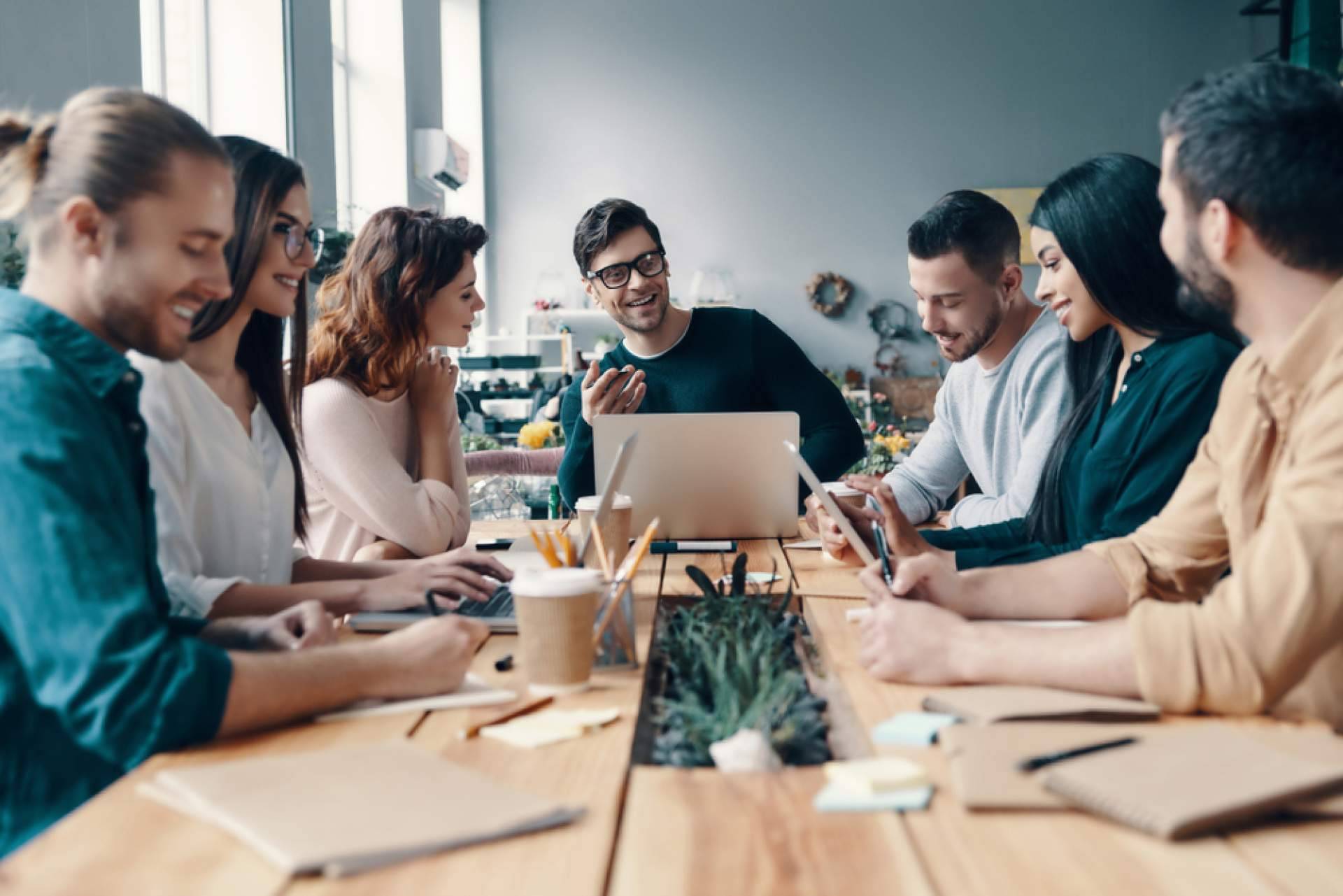 Los beneficios de llevar a cabo una estrategia de posicionamiento SEO, con Agencia Nous