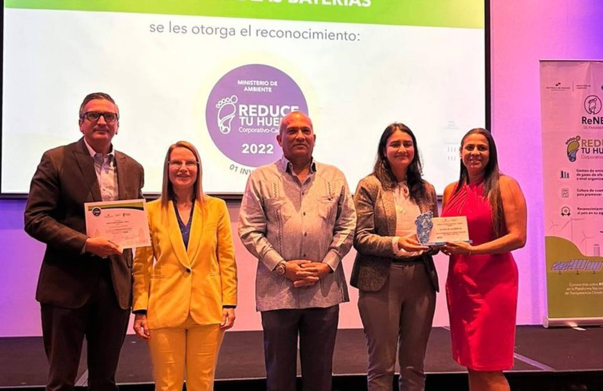 La Casa de las Baterías y el programa 'Devuélveme' para recolectar y reciclar baterías en Panamá
