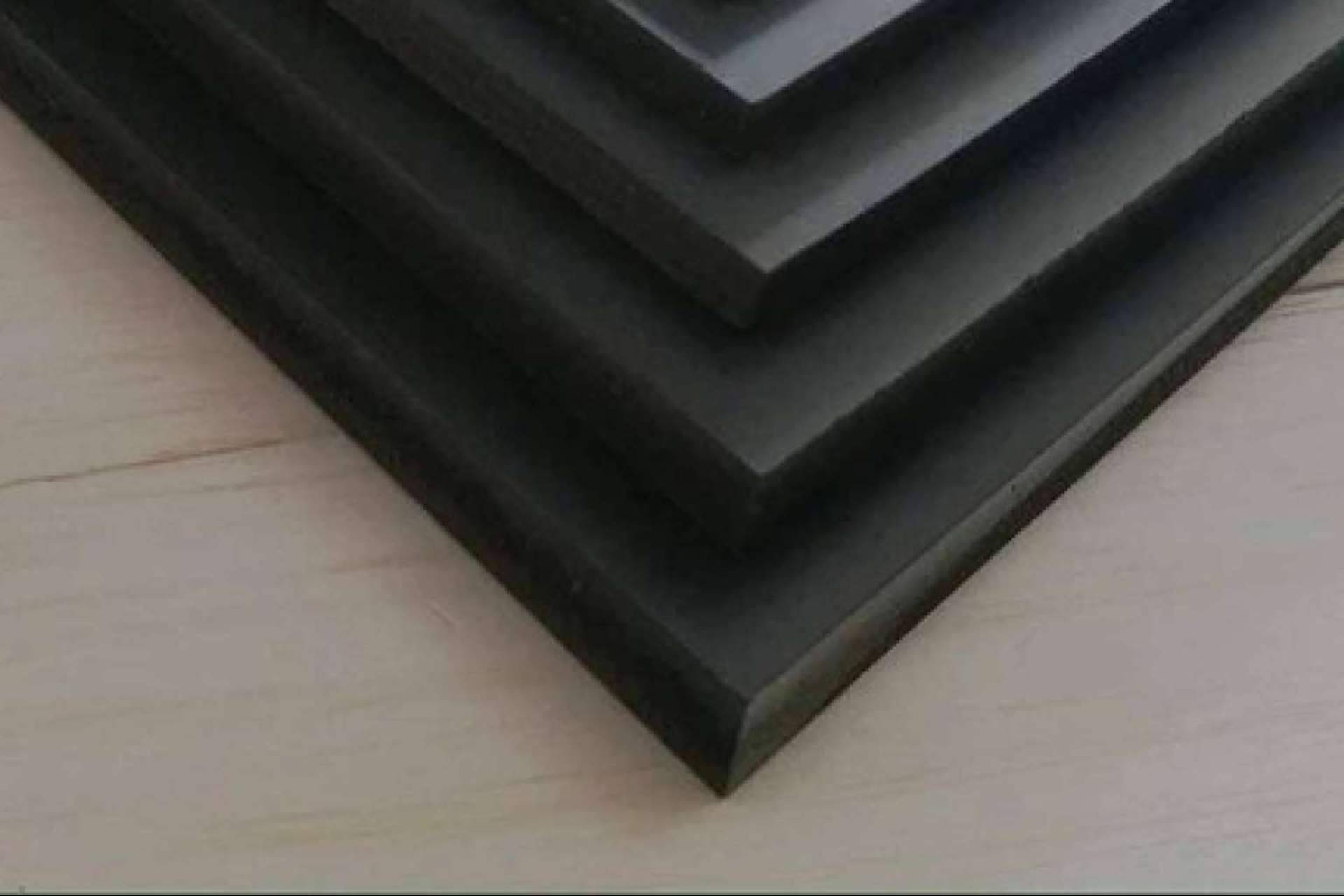 WoodAddicts y su extensa selección de láminas de PVC espumoso