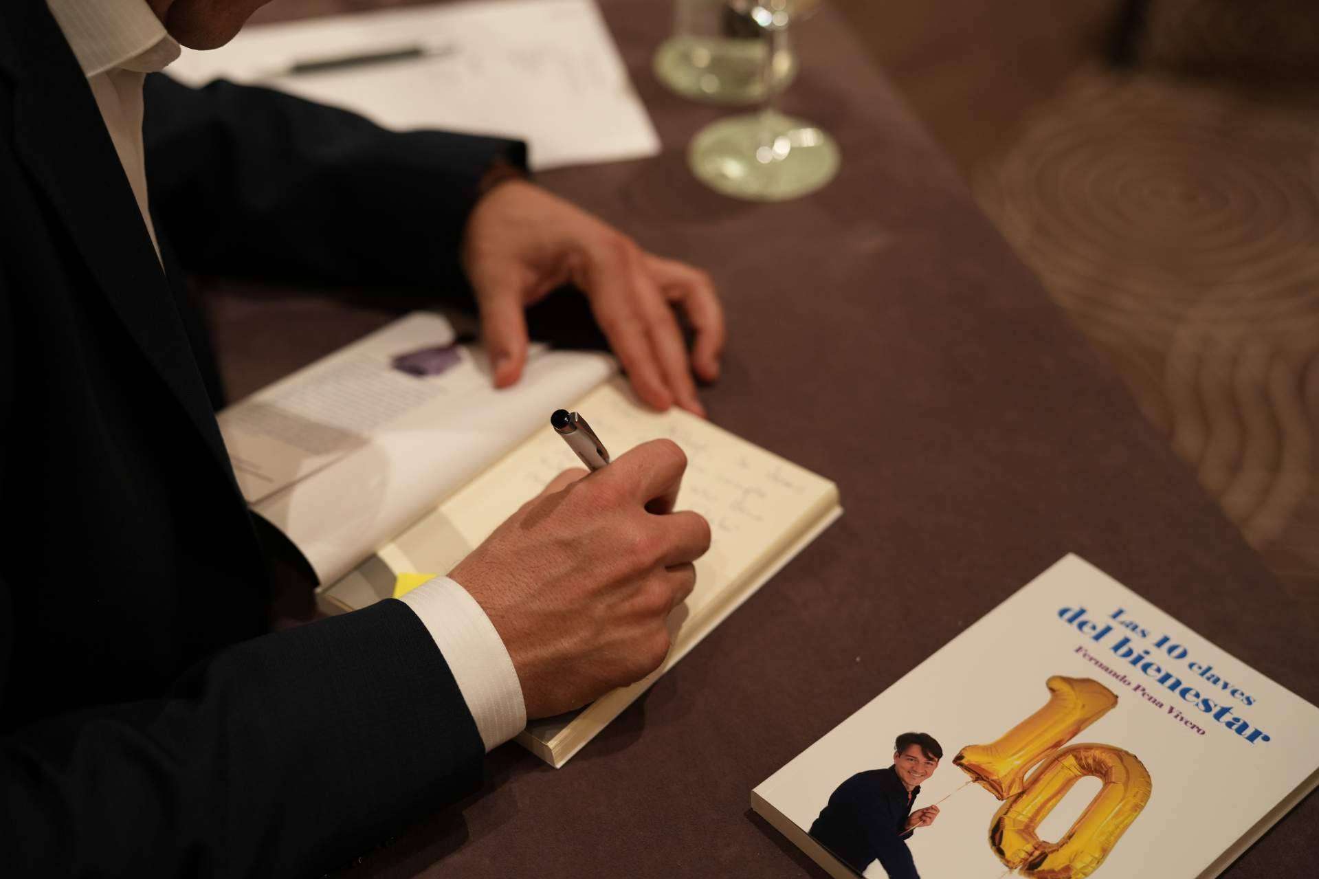 Entrevista a Fernando Pena sobre el éxito de su libro, Las 10 claves del bienestar
