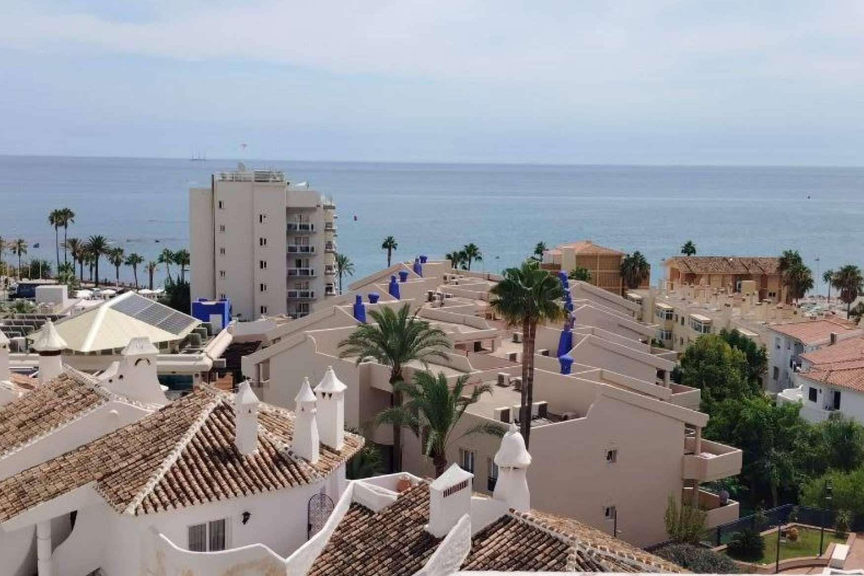 Hotel Betania, alojamiento Benalmádena situado a tan solo 150 metros de la playa
