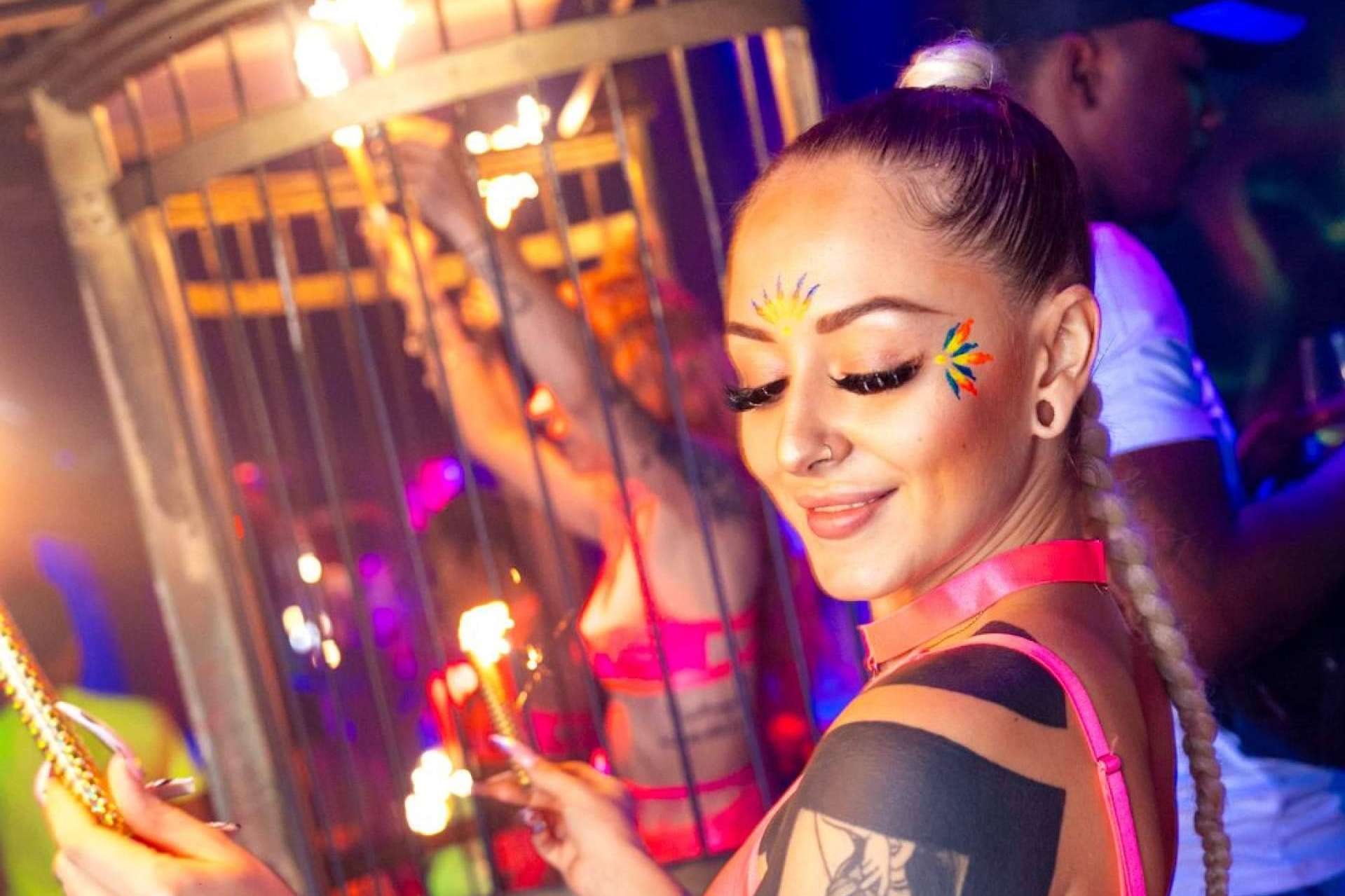 Fiesta neón en Madrid, la Glow Party