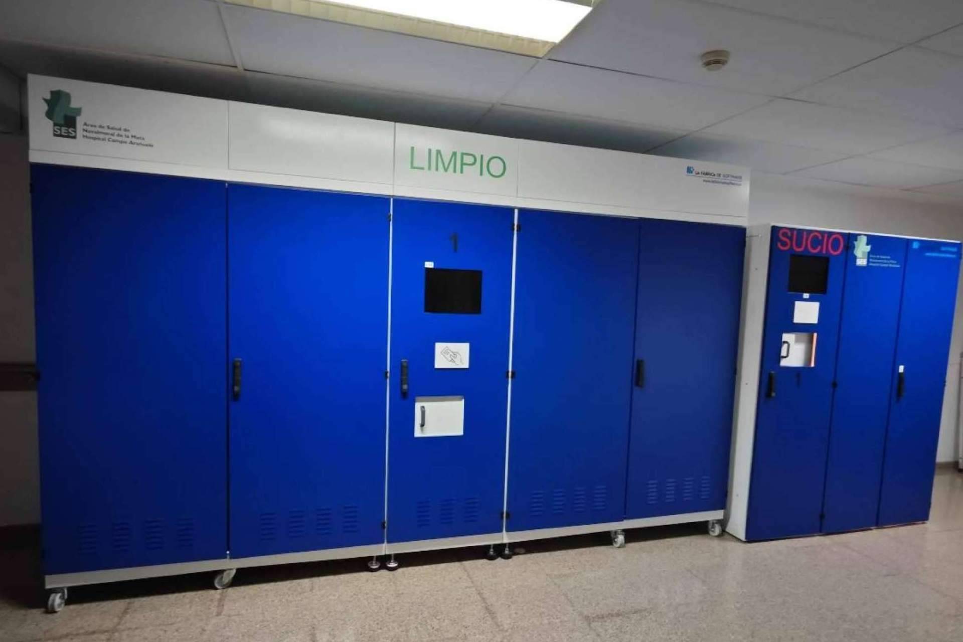 La dispensadora automática de ropa laboral como uniformes, de La Fábrica de Software