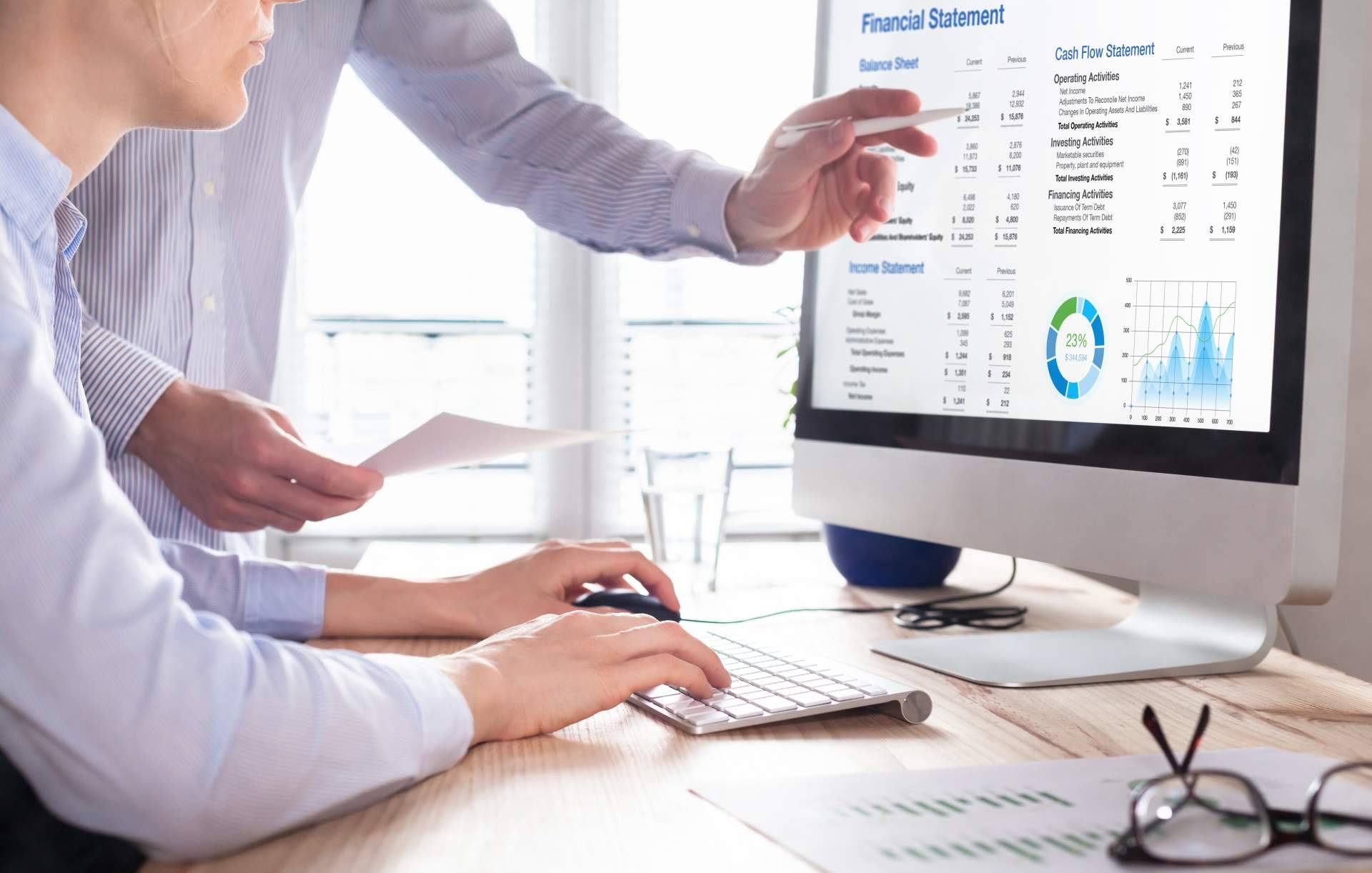 Implementar CRM en tres pasos con la ayuda de TREBEDE