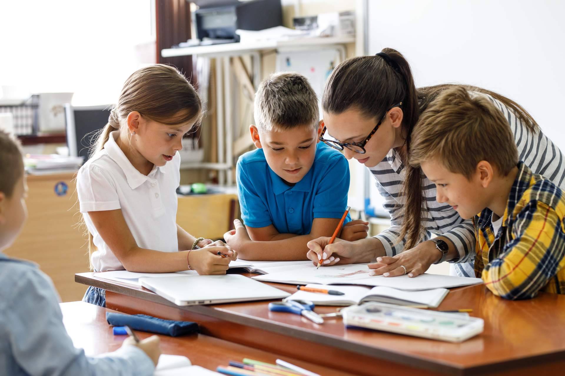 En Sistema Educativo LAM se prioriza la preparación del docente