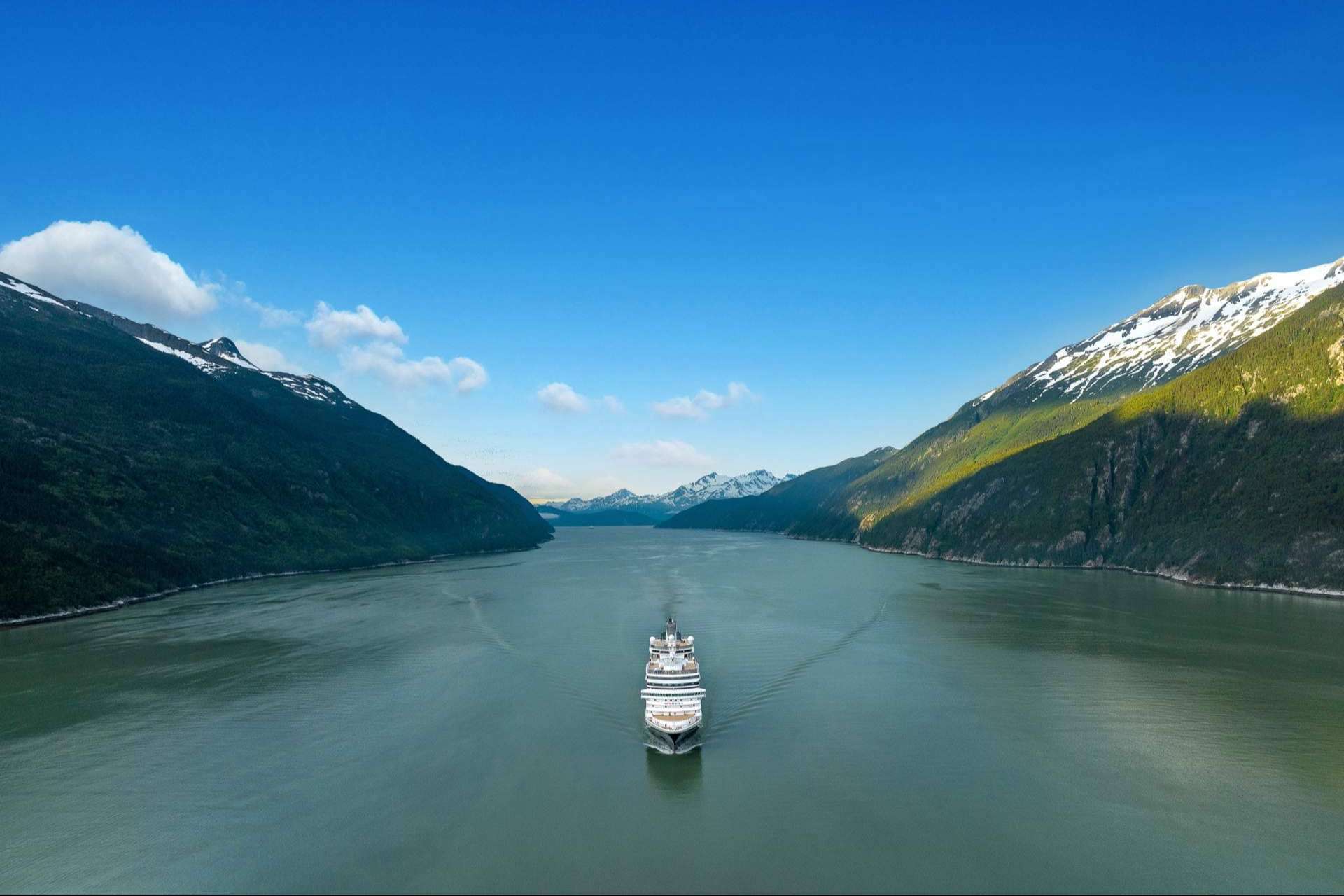 ¿Cómo encontrar los mejores viajes para 2024 en un crucero premium con guía en español?