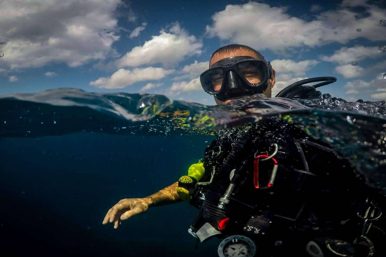 Rasdhoo es un destino ideal para aprender a bucear en el paraíso de Maldivas de la mano de Drop Dive Maldives