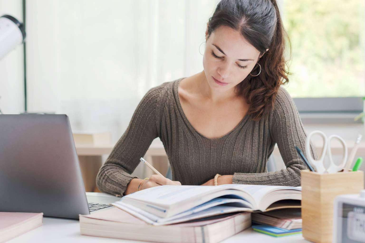 Cursos adaptados a los certificados de profesionalidad en el Instituto de Estudios y Empleo