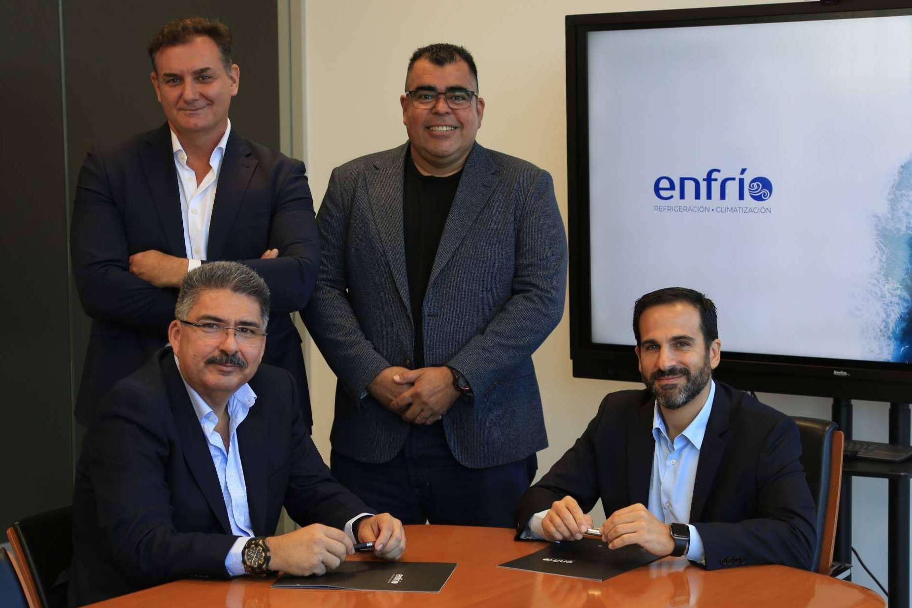 Llegar a clientes latinoamericanos y europeos, el objetivo de la nueva alianza empresarial de GRUPO ENFRIO y NH3 ASESORES