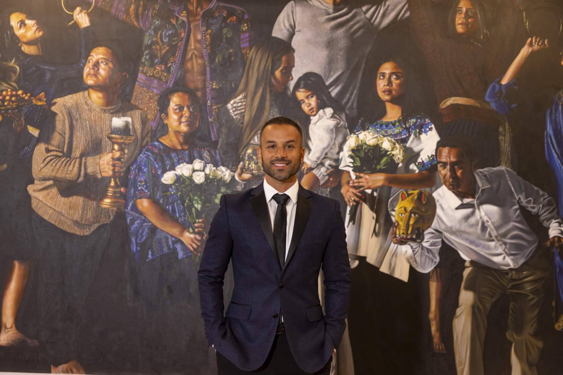 El artista hiperrealista Chrispapita expone 'Inclusión' en México