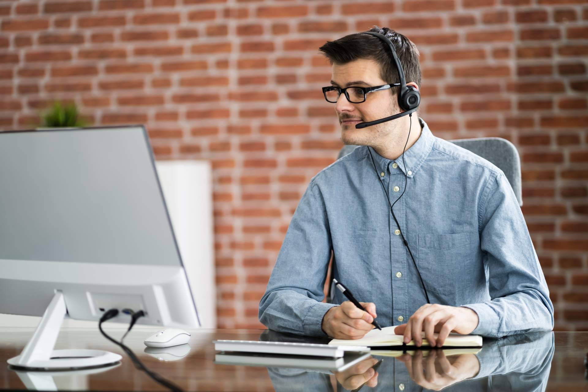 ¿Cómo funciona el servicio de secretaría virtual que ofrece SVAE a las empresas para optimizar la gestión de llamadas?
