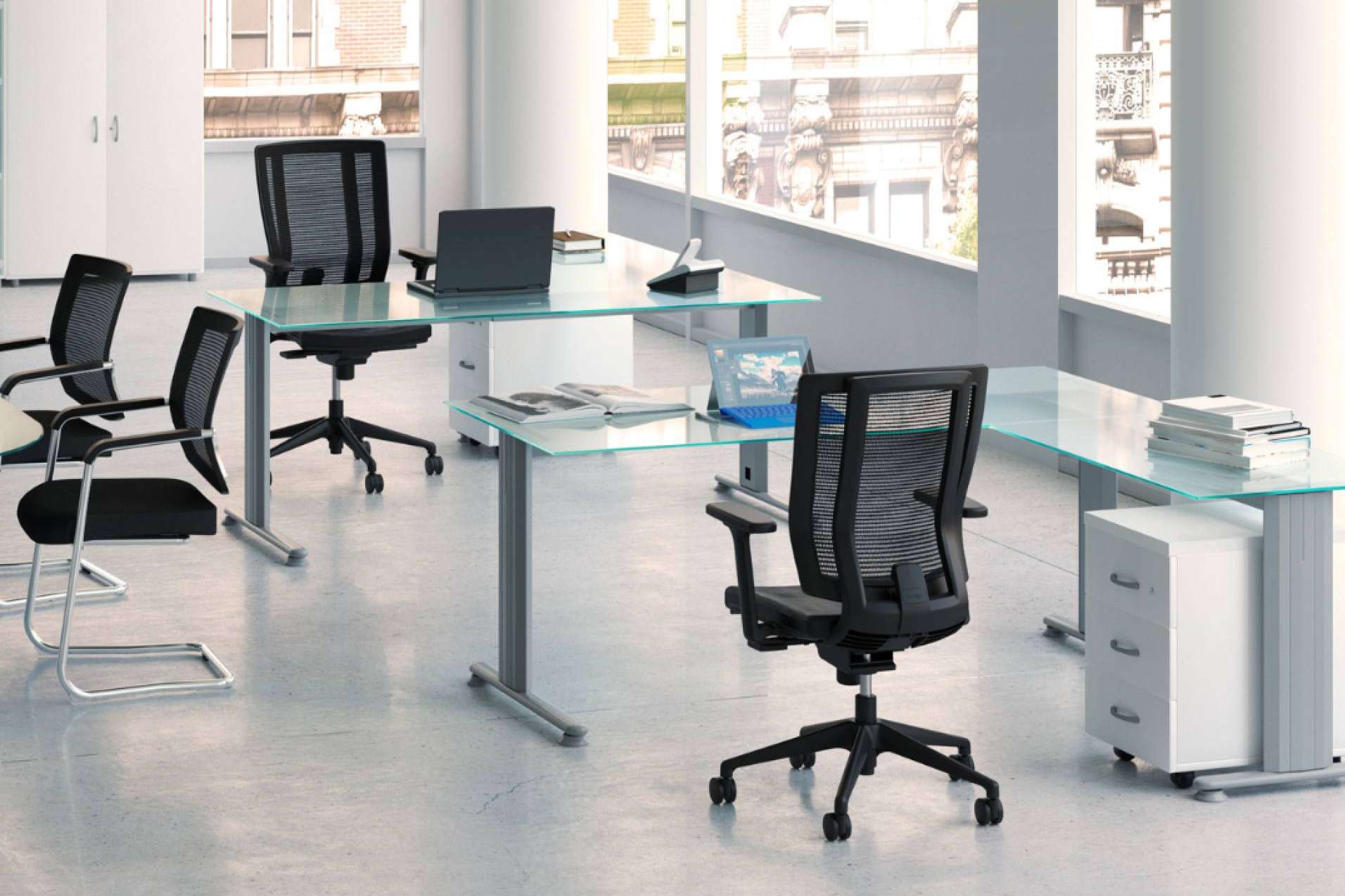 El papel de los muebles en las oficinas operativas, con OfficeDeco