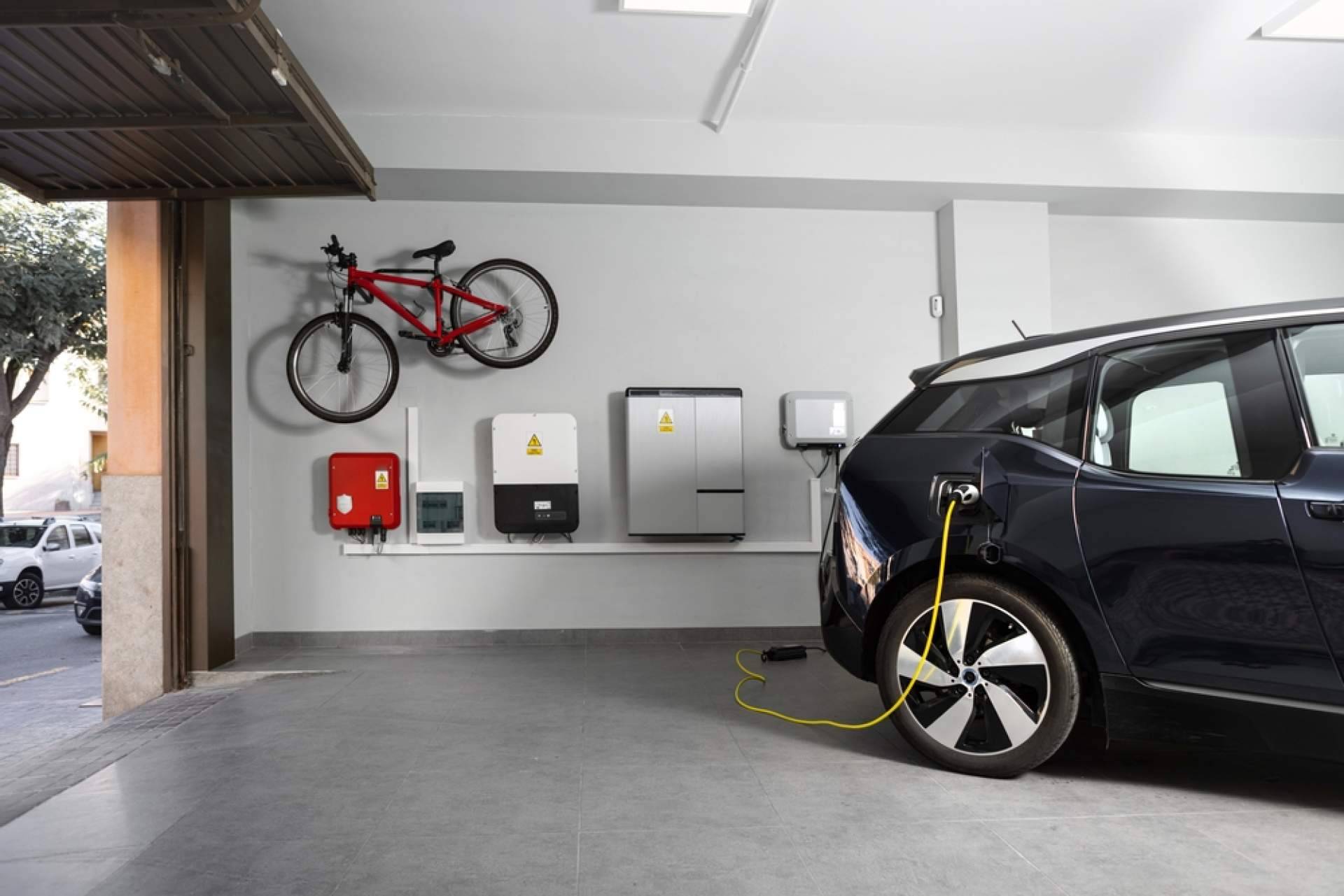 Especializados en la instalación de cargadores para vehículos, Acierta Eficiencia