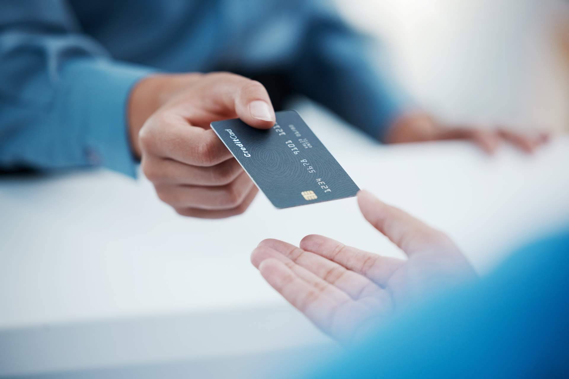 Financiación complementaria o alternativa para crédito corporativo para empresas, con BirdCapital