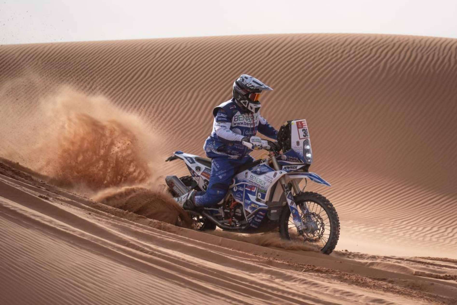 Servicios de ADHESIVOSEMBARRADOS en el Dakar 2024