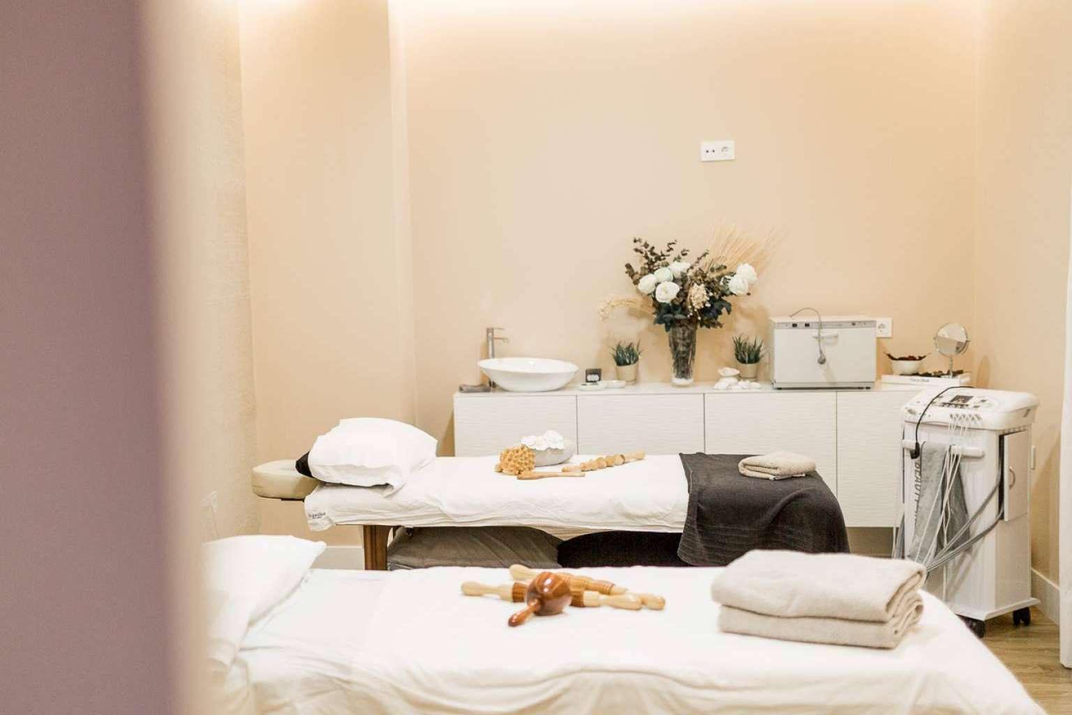 ¿Cómo hacer una carta de servicios para un centro de estética que venda y diferencie?, con Beauty Ads