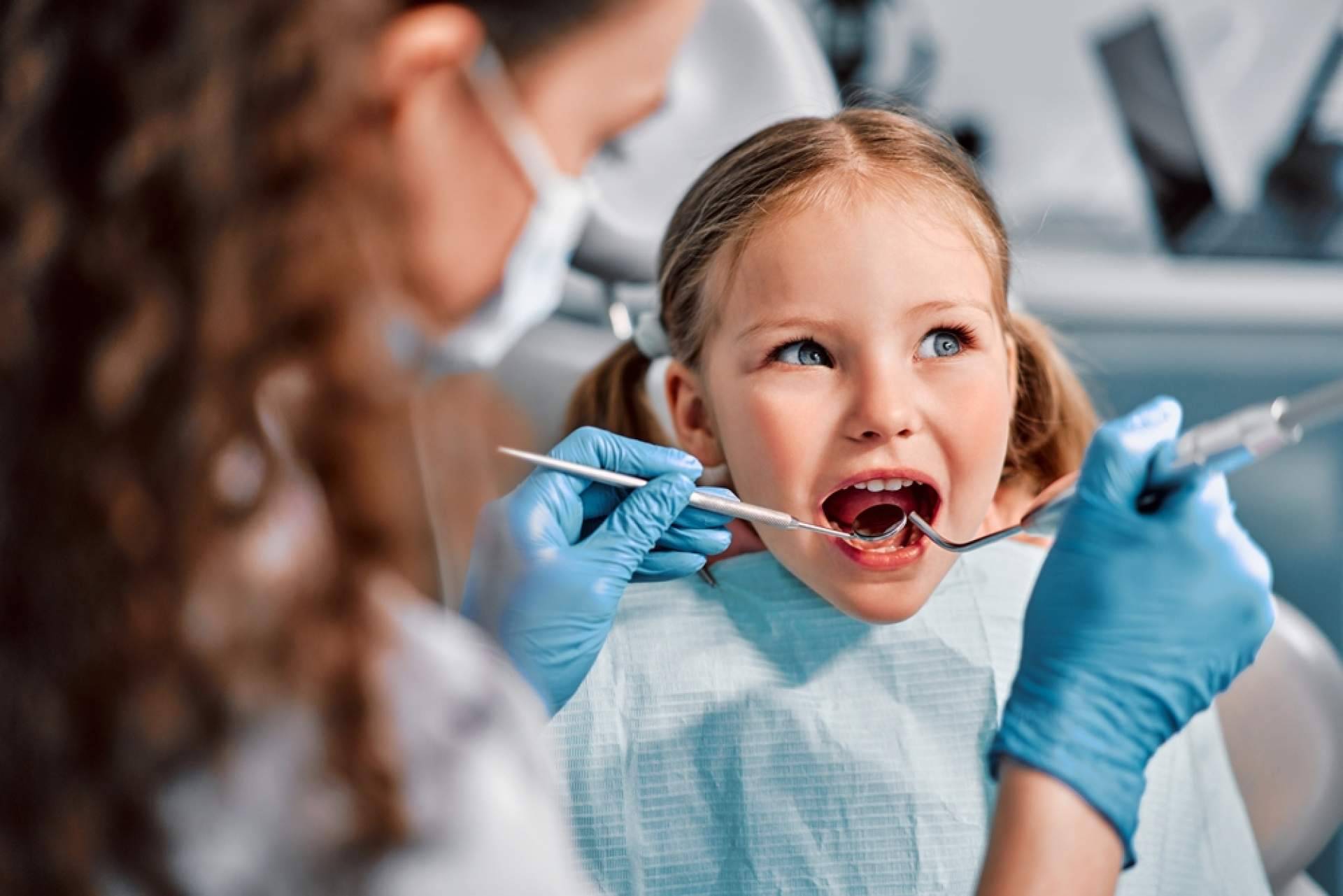 InterORALIA ofrece múltiples servicios de odontopediatría Madrid para cuidar la salud bucal de los pequeños