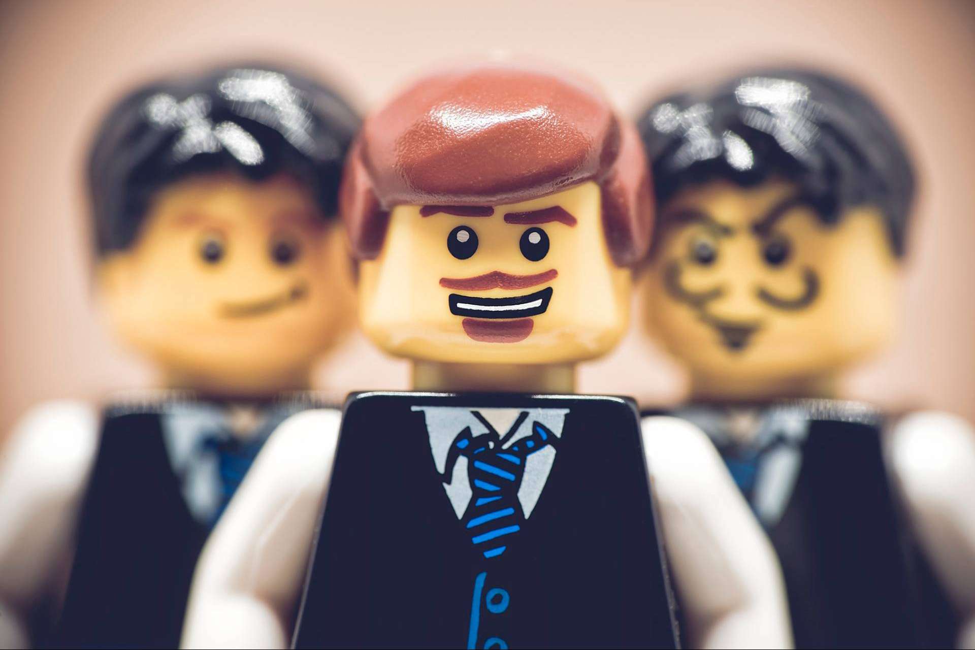 TodoBloque ofrece soluciones personalizadas para diseños LEGO a medida para empresas