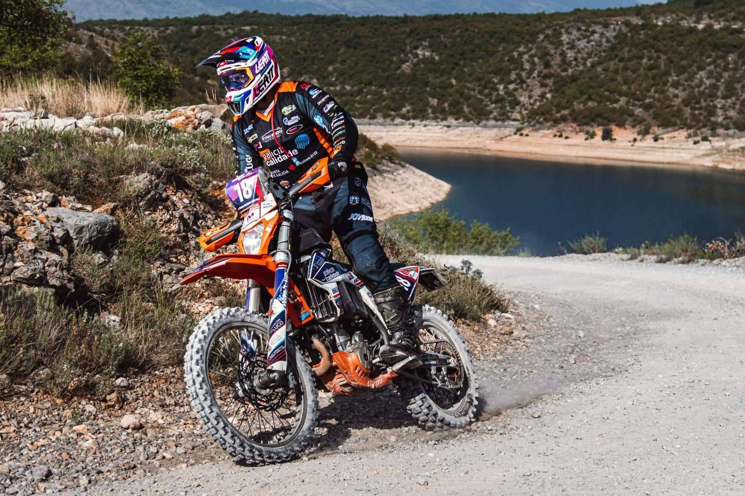Equipaciones completas personalizadas para motos Off Road