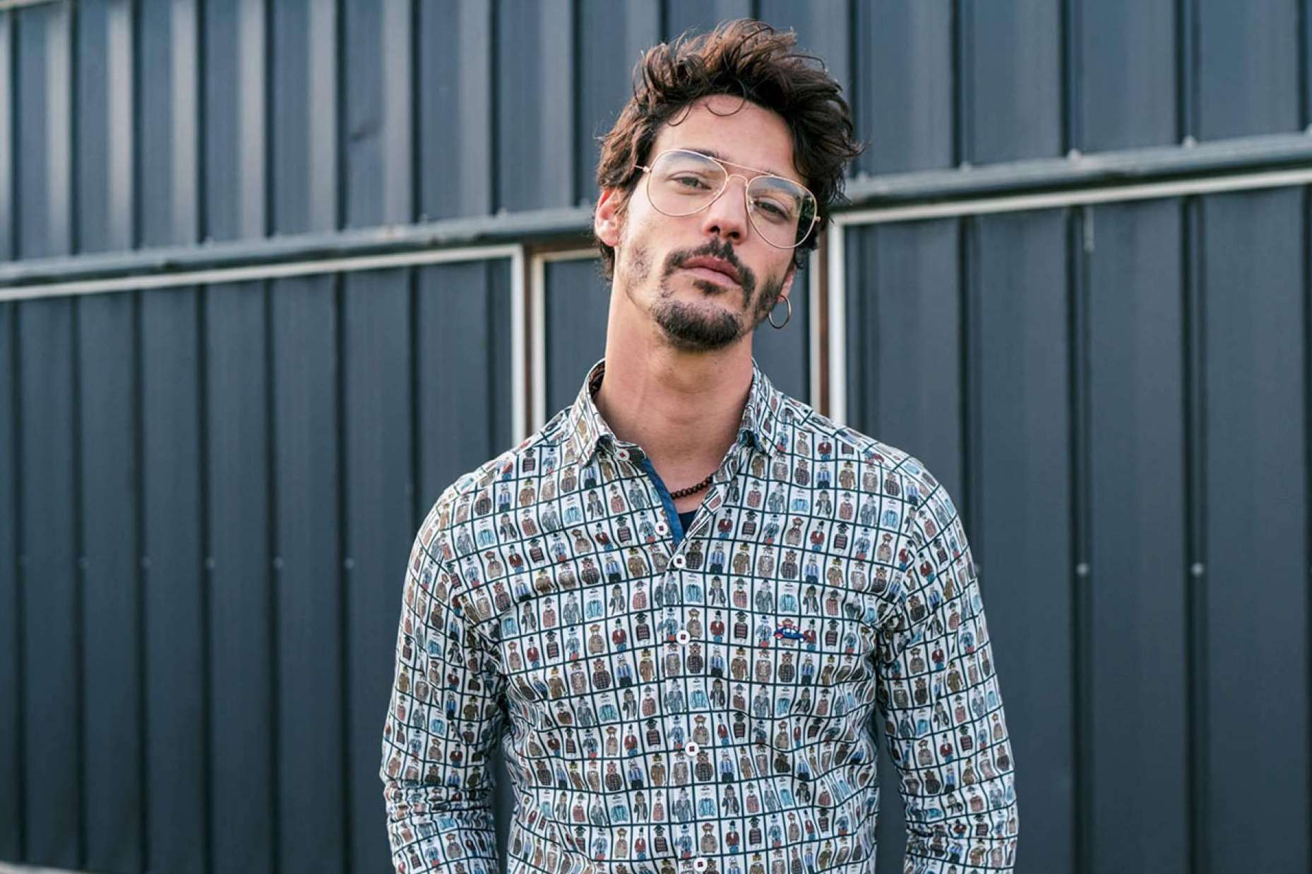 Frescura y elegancia con las camisas de manga corta de hombre de Surfcar