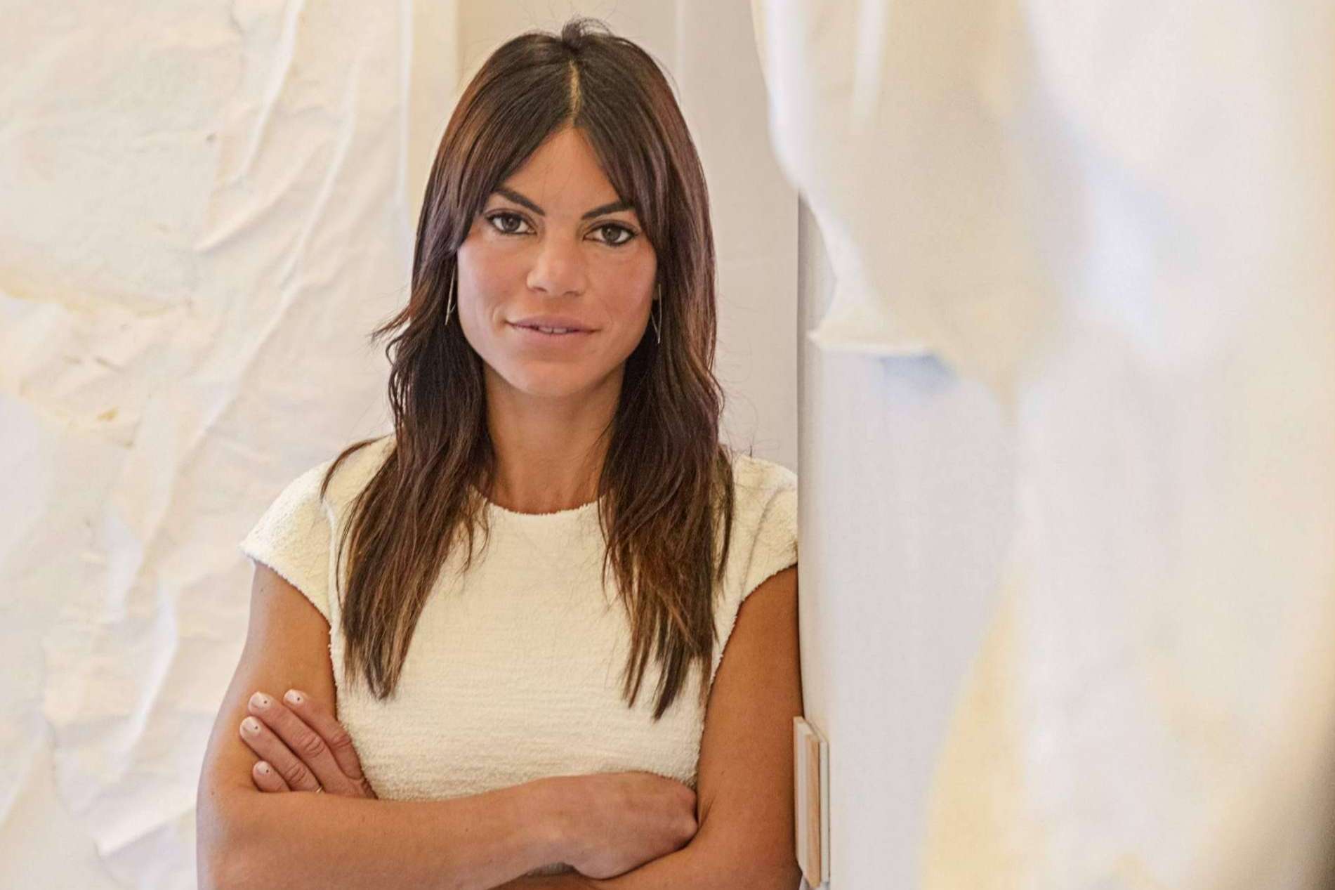 Ainhoa Moreno, la artista que ha triunfado con la celulosa en Casa Decor 2024