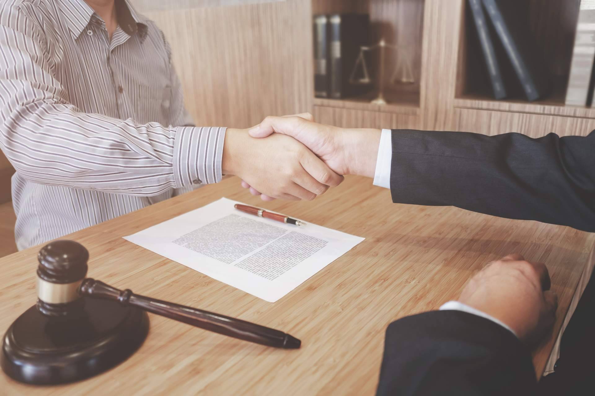 Decirle adiós a las deudas con la Ley de Segunda Oportunidad con la ayuda de Abogados para Tus Deudas