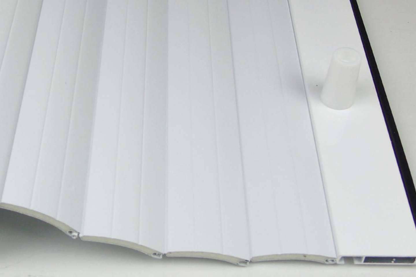 Cortinas de Exteriores cuenta con un amplio catálogo de cortinas de PVC a medida