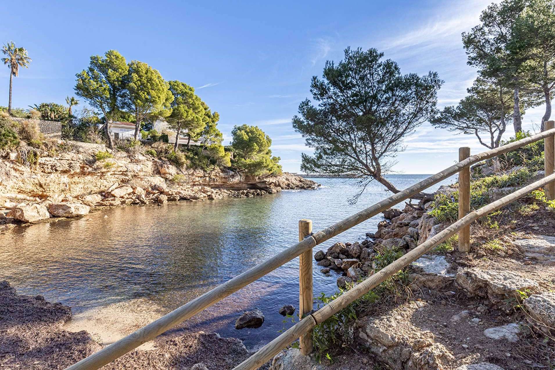 Un fascinante viaje por las hermosas calas del Bajo Ebro